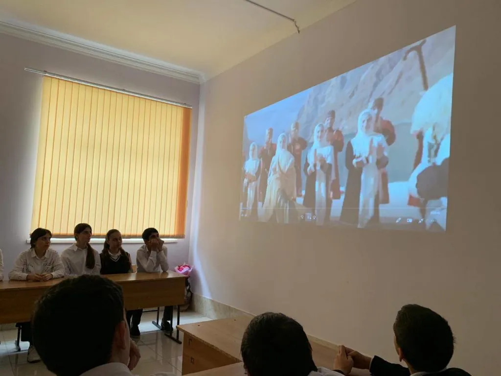 РЕПОРТАЖ: «Молодежь и власть: 10 лет вместе» РЕПОРТАЖ: «Молодежь и власть: 10 лет вместе»