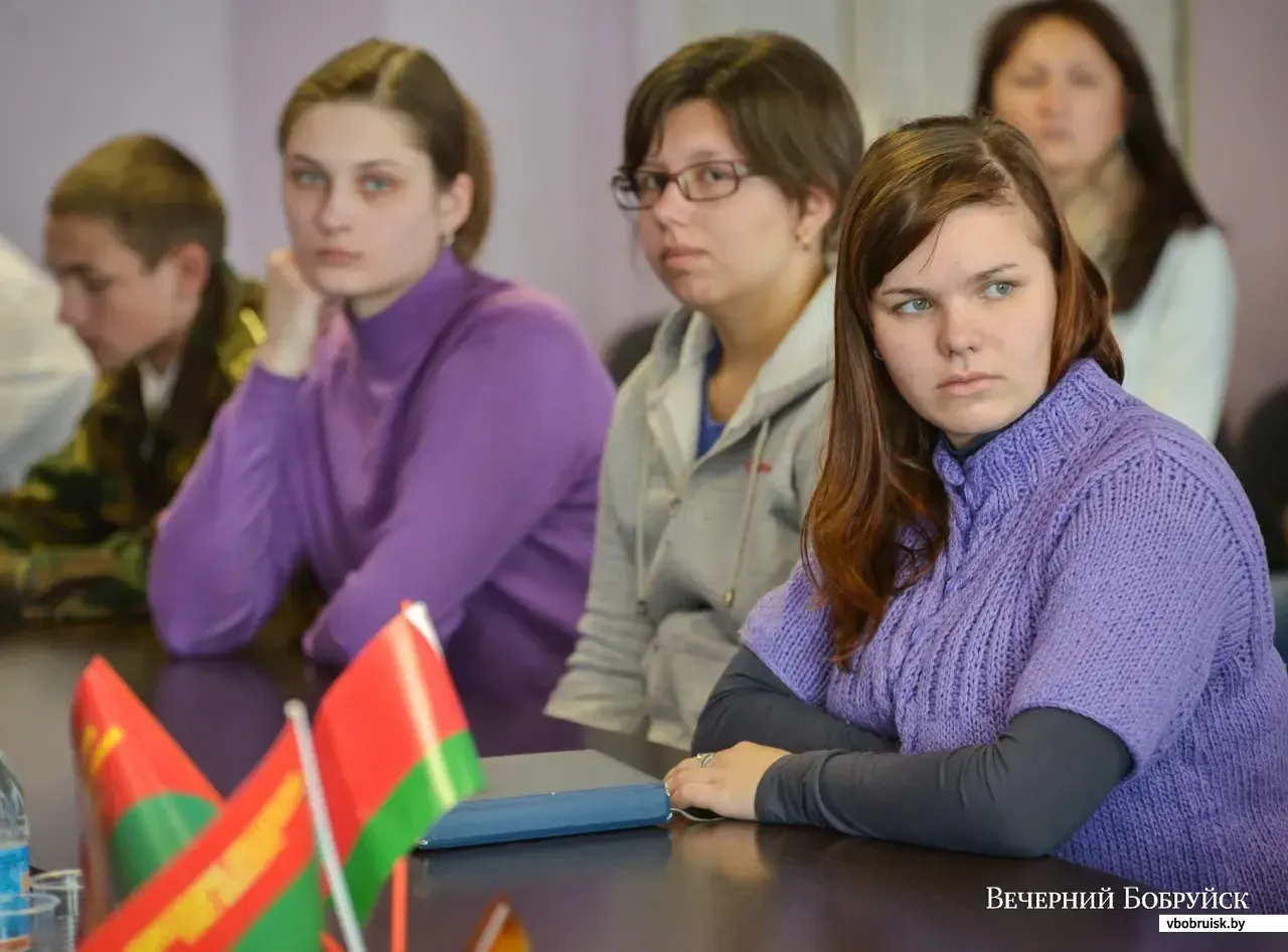 Состоялся открытый диалог на тему «Молодежь, экология и законодательство». Состоялся открытый диалог на тему «Молодежь, экология и законодательство».