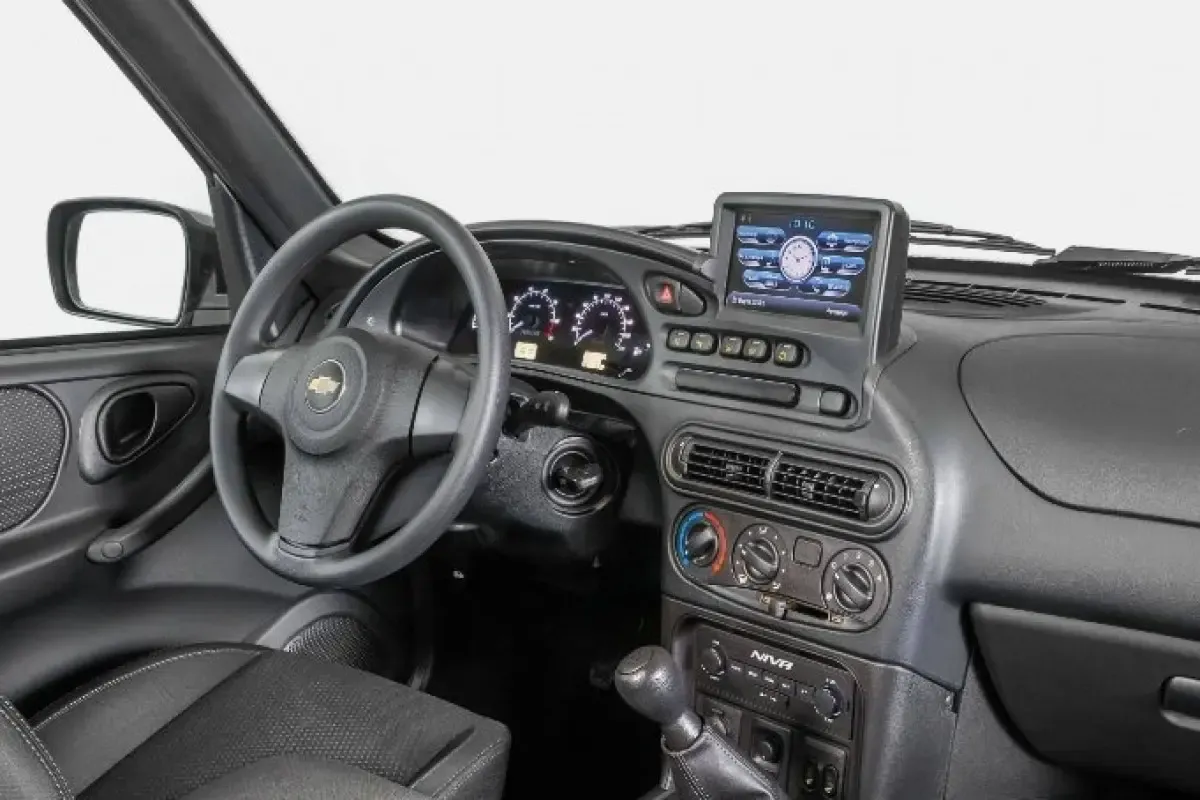 LADA Niva Travel против Chevrolet Niva на ниве раздора. Тест обзор 2021 - YouTube LADA Niva Travel против Chevrolet Niva на ниве раздора. Тест обзор 2021 - YouTube