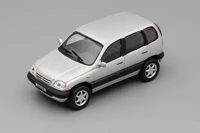 Масло для Chevrolet Niva, VAZ 2123. Подбор масла RAVENOL.