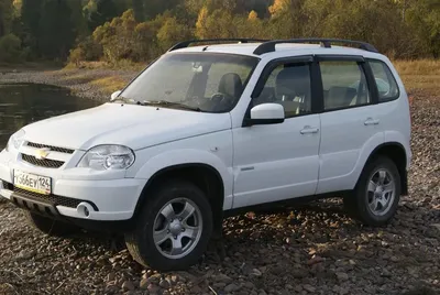 Chevrolet Niva SL: новая упрощенная комплектация — Авторевю