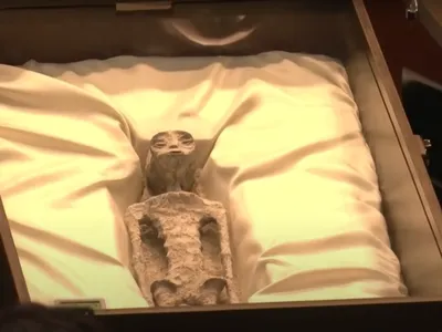 Нло, инопланетяне, похищение, летающая…» — создано в Шедевруме