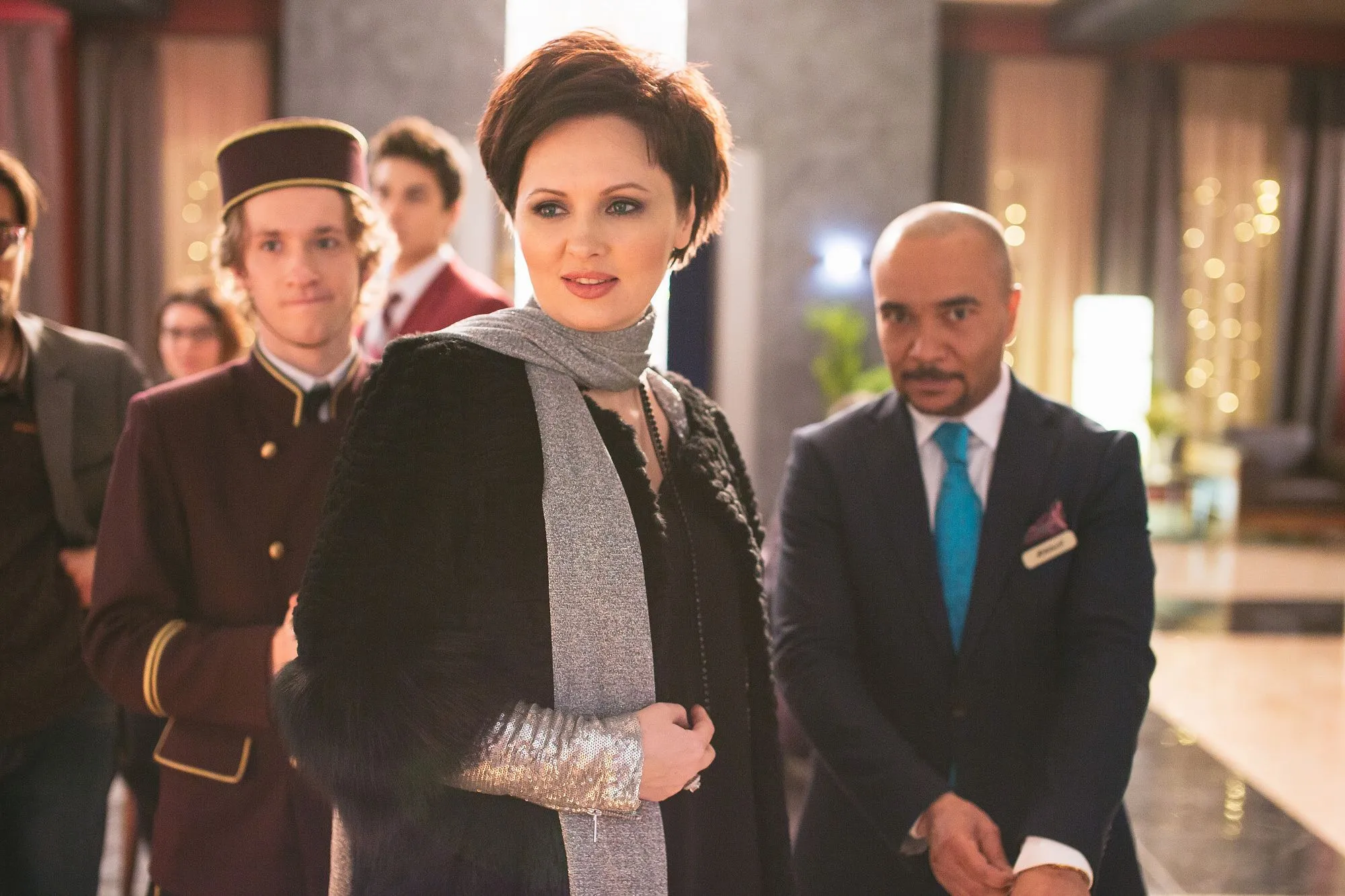 Дзы-ы-ынь и новый сезон комедийного сериала «Отель Элеон» Дзы-ы-ынь и новый сезон комедийного сериала «Отель Элеон»