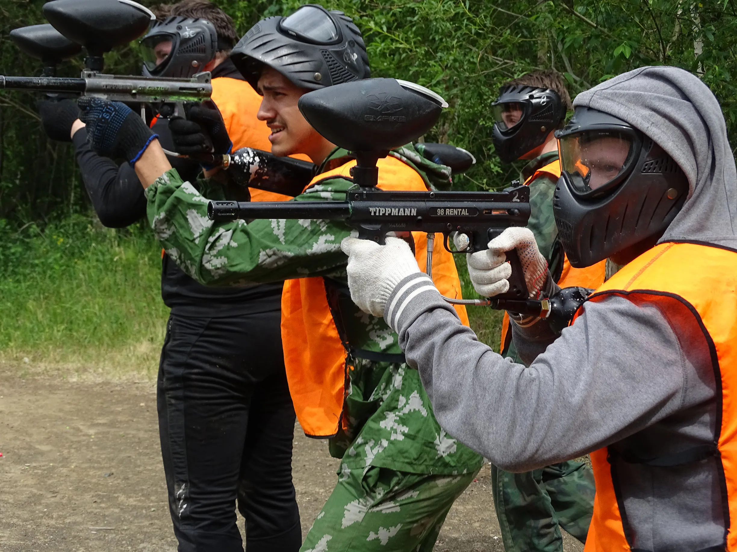 Пейнтбол в Кирове - цены и адреса клубов 2024| Laser-Battle Пейнтбол в Кирове - цены и адреса клубов 2024| Laser-Battle