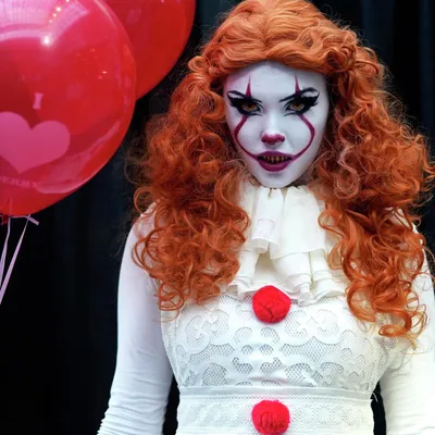 Маска Пеннивайз из фильма клоун оно (Pennywise) пенивайс на хэллоуин -  купить по доступным ценам в интернет-магазине OZON (275857324)