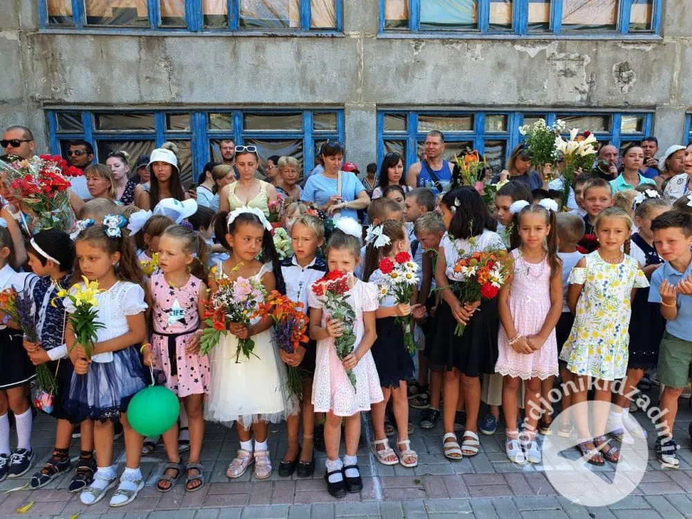 Поздравляем первоклашек! Поздравляем первоклашек!