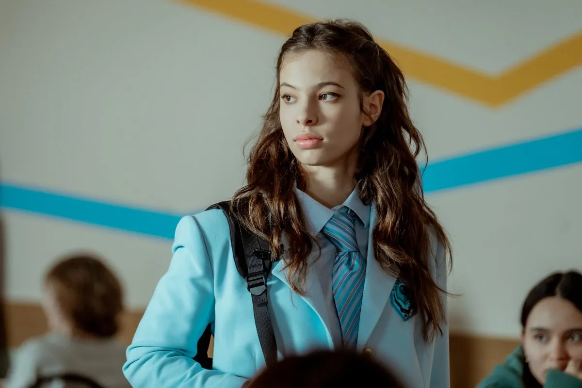 Рецензия на сериал «Плакса» — чудовищную подростковую драму от солиста «Руки вверх!» Рецензия на сериал «Плакса» — чудовищную подростковую драму от солиста «Руки вверх!»