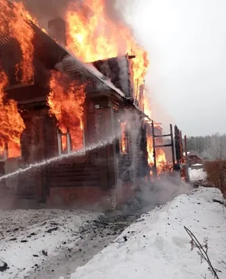 Пожар на одном из крупнейших складов Wildberries. Фоторепортаж — РБК