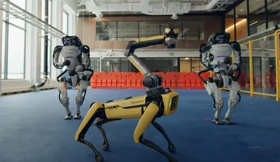 У робопса Boston Dynamics появилась рука. Теперь он умеет сажать цветы и  крутить скакалку — Секрет фирмы