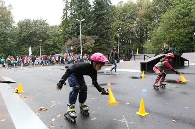 Сезон роликов: в каких парках Москвы кататься на колесных коньках – The City