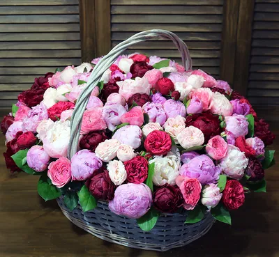 Розовые пионы в сердце от 29 шт. за 44 890 руб. | Бесплатная доставка  цветов по Москве