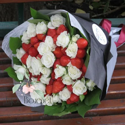 Мини букет с белыми розами №404 - 🌹 Цветы Новосибирск заказ:
