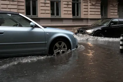 Сьогодні Life - 53000000000 пикселей!!! Компания Bentley в среду, 22 июня,  опубликовала фотографию автомобиля Bentley Mulsanne с огромным разрешением  в 53 миллиарда пикселей. На сайте производителя размещена фотография моста  «Золотые ворота» в