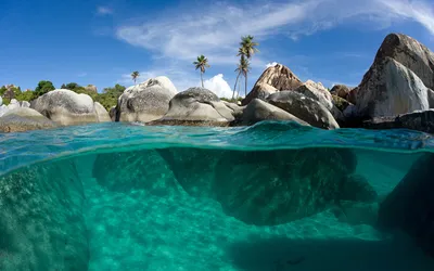 Обои вода, море, небо, под водой, блики картинки на рабочий стол, фото  скачать бесплатно