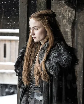 The hidden meaning behind Sansa's costumes on 'Game of Thrones'