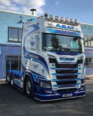 Scania Will Offer E-Trucks as Pay-Per-Use - Bloomberg