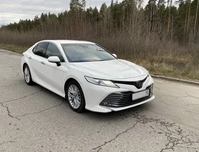 Toyota Camry 19 года, 2.5 литра, Toyota Camry 70 - мой самый любимый седан  и моя мечта, автомат, руль левый, бензиновый, расход 9.0