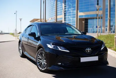 Аренда Toyota Camry 70 Белый в Красноярске без водителя