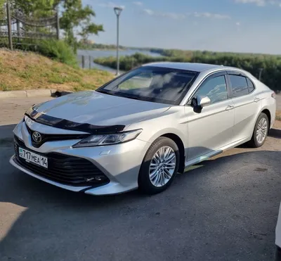 Вип такси Toyota Camry 70 Black - такси бизнес класса