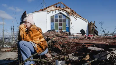 Chicago tornado: 11 touchdowns confirmed, including at O'Hare, with storm  damage cleanup underway in Countryside, Hodgkins, Elgin - ABC7 Chicago