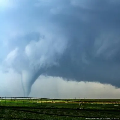 What is a nocturnal tornado? Weather experts say it's twice as deadly |  NewsNation