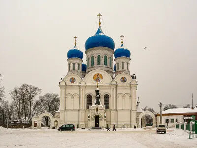 Не)святые отцы или крест на церкви московского патриархата