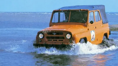 The UAZ 469 Wanted to Look Like the Bronco, but Then Reconsidered