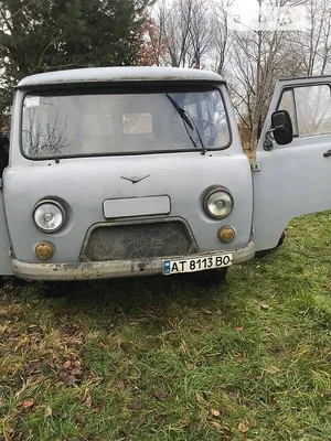 UAZ Patriot on Meadow · Free Stock Photo