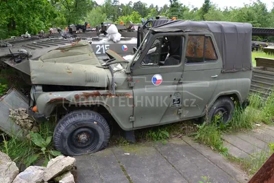 All-terrain personal vehicle UAZ 469 | EXARMYVEHICLES.com