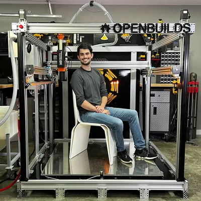 Large-format 3D printers eliminate 'stitching' parts together