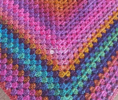 Crochet Triangle Granny Shawl Written Pattern — Hooked by Robin