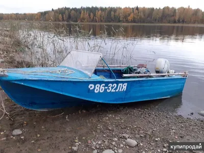 Мотолодка «Воронеж-М» на ходу - картинка из статьи «Испытания воронежских  мотолодок «Воронеж-мини-2», «Кейс» и «Воронеж-М»» - Barque.ru