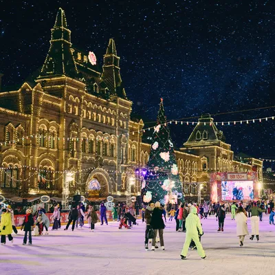 Каток в Культурном квартале Брусницын в Петербурге