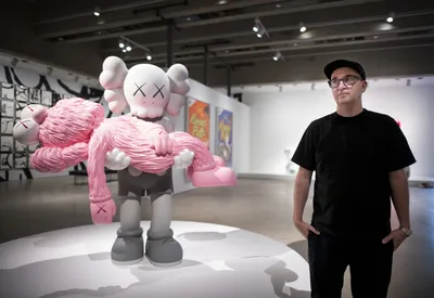 New KAWS art book and collection available exclusively at UNIQLO. An  entirely new project where UNIQLO UT and KAWS will simultaneously… |  Instagram