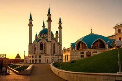 Premium Photo | Kazan kremlin at sunset tatarstan russia nice view of kul  sharif mosque