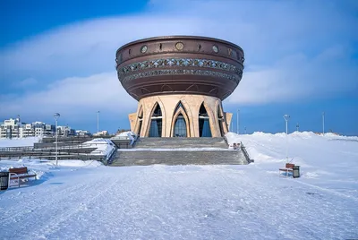 Ночная новогодняя Казань в снежном …» — создано в Шедевруме