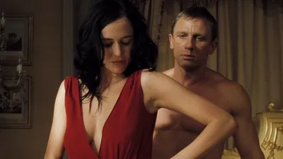 The Weirdest Thing About the Poker in Casino Royale | by Pat Smith | Medium