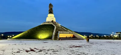 Мемориал воину-освободителю (Кемерово) — Википедия