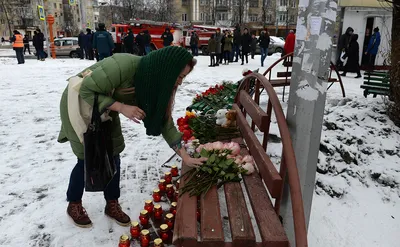 Я же вас просил не лезть прямо в душу В Кемерово начали хоронить людей,  погибших в «Зимней вишне». Репортаж Ирины Кравцовой — Meduza