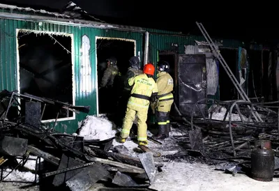 В Кемерово 13 человек погибли при пожаре в нелегальном доме престарелых —  РБК