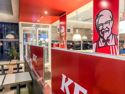 KFC откроет в Москве «ресторан будущего» с роборукой для выдачи заказов -  Inc. Russia