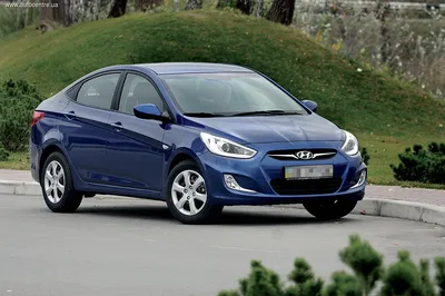 2013 Hyundai Accent Research, photos, specs, and expertise | CarMax