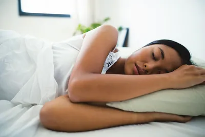 How to Sleep with Neck Pain: Best Positions and Other Remedies