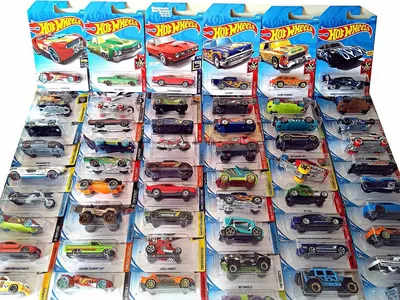 Hot Wheels Russia: треки, машинки, игровые наборы купить в официальном  интернет-магазине hot-wheels.su