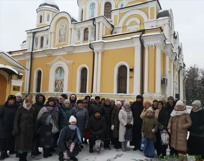 В Москве открыли для посетителей Покровский монастырь с мощами святой  Матроны - Nokta