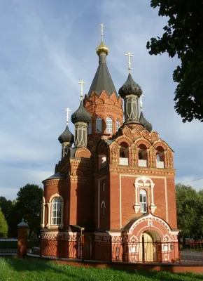 File:Bryansk - Spaso-Grobovskaya church.JPG - Wikimedia Commons