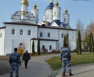 Фото: Церковь Троицы Живоначальной, православный храм, ул. Каманина, 2,  Брянск — Яндекс Карты