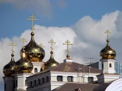 Типичный Екатеринбург - Вознесенская церковь - один из старейших  православных храмов Екатеринбурга. Храм был заложен ещё в мае 1770 года!  Фото: Константин Антипин | Facebook