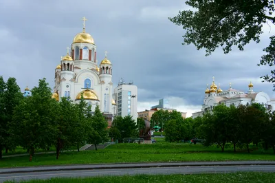 Свято-Троицкий Кафедральный собор, Екатеринбург. Расписание богослужений,  официальный сайт, отели рядом, фото, видео, как добраться — Туристер.Ру