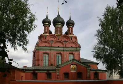 Успенский Кафедральный Собор. Описание, фото и видео, оценки и отзывы  туристов. Достопримечательности Ярославля, Россия.